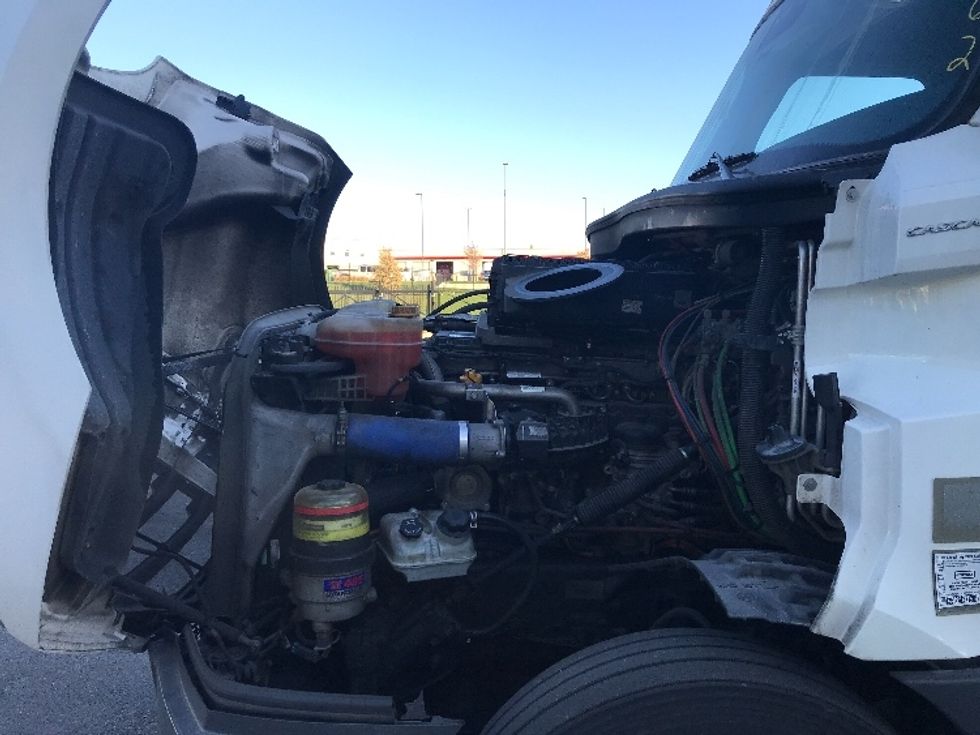 Sleeper Tractor-Heavy Duty Tractors-Freightliner-2021-T12664ST-Kansas City-MO-508,138\n\t\tmiles-$ 70,000 - Image 21