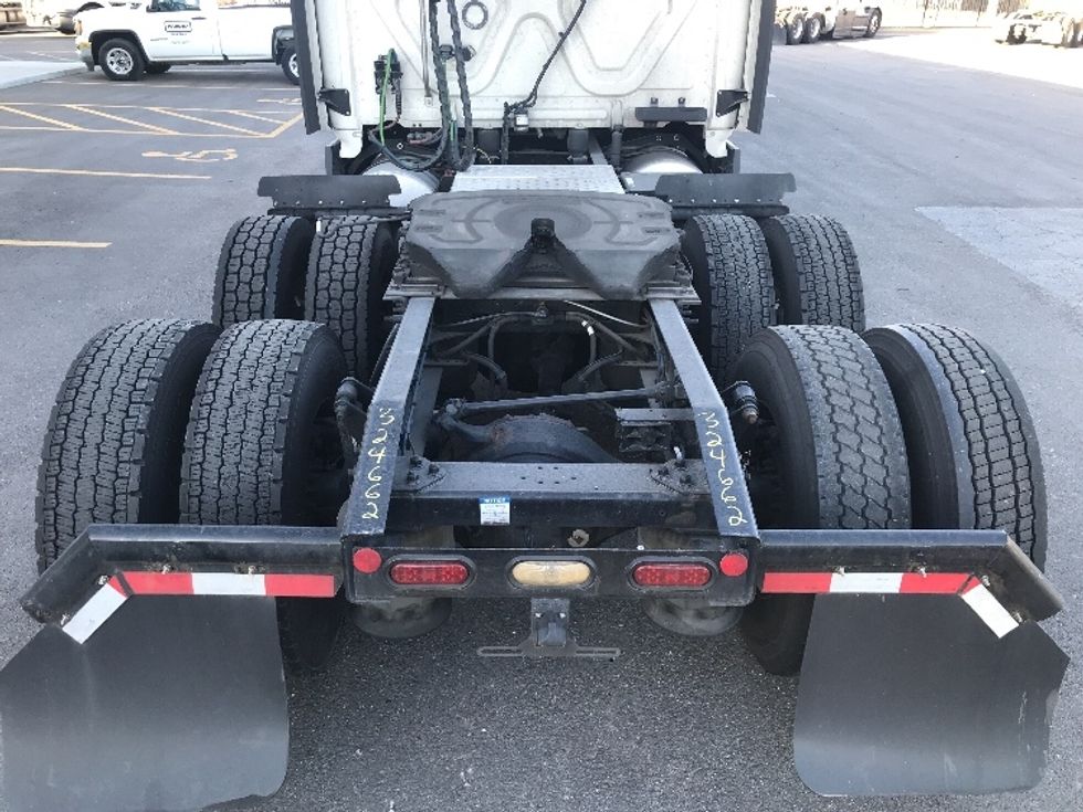 Sleeper Tractor-Heavy Duty Tractors-Freightliner-2021-T12664ST-Kansas City-MO-508,138\n\t\tmiles-$ 70,000 - Image 6