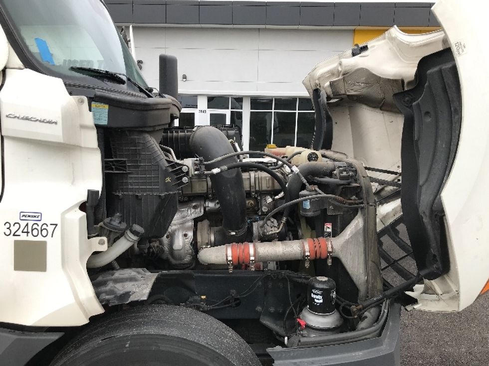 Sleeper Tractor-Heavy Duty Tractors-Freightliner-2021-T12664ST-Kansas City-MO-555,243\n\t\tmiles-$ 64,000 - Image 20