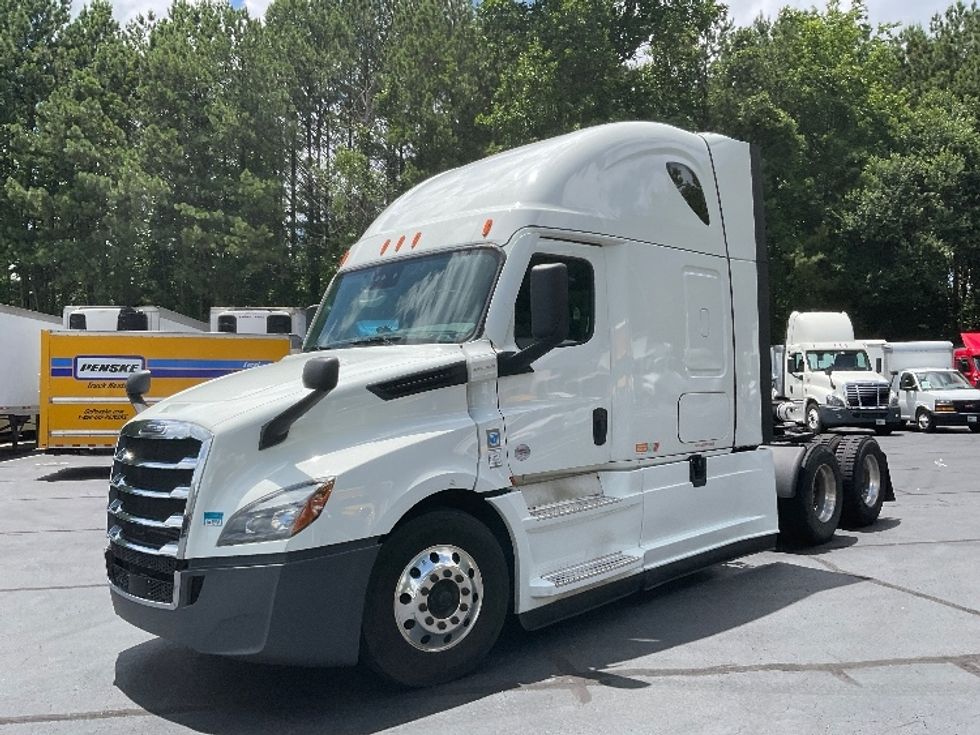 Sleeper Tractor-Heavy Duty Tractors-Freightliner-2021-T12664ST-Kennesaw-GA-553,903\n\t\tmiles-$ 62,750 - Image 3