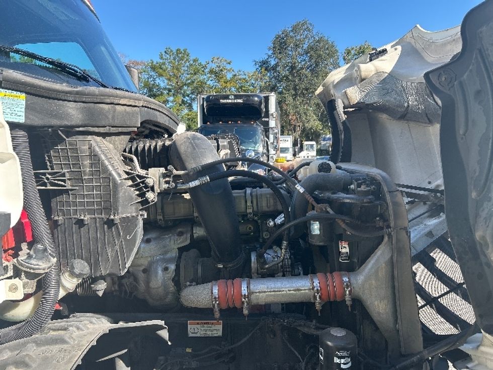 Sleeper Tractor-Heavy Duty Tractors-Freightliner-2021-T12664ST-King Of Prussia-PA-556,793\n\t\tmiles-$ 58,250 - Image 20