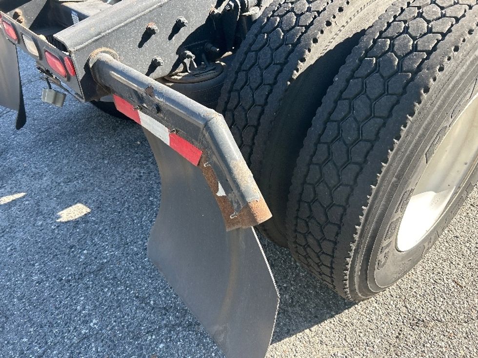 Sleeper Tractor-Heavy Duty Tractors-Freightliner-2021-T12664ST-King Of Prussia-PA-556,793\n\t\tmiles-$ 58,250 - Image 24