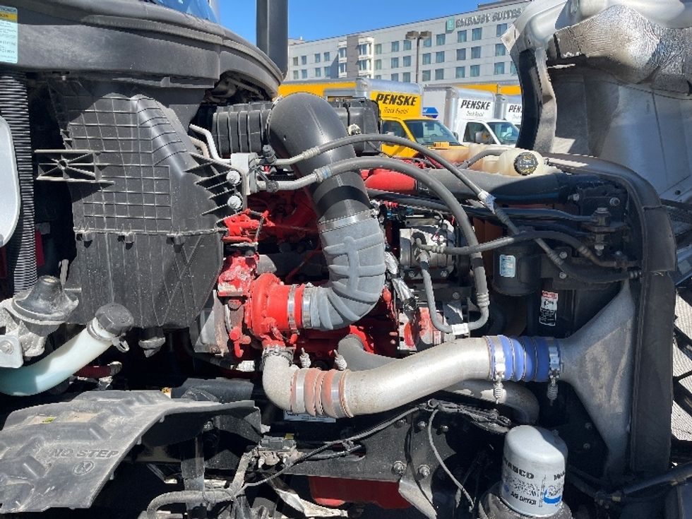 Sleeper Tractor-Heavy Duty Tractors-Freightliner-2021-T12664ST-Knoxville-TN-435,391\n\t\tmiles-$ 80,250 - Image 19