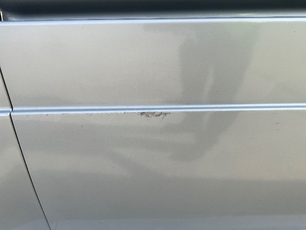 Sleeper Tractor-Heavy Duty Tractors-Freightliner-2021-T12664ST-Knoxville-TN-477,557\n\t\tmiles-$ 75,250 - Image 25