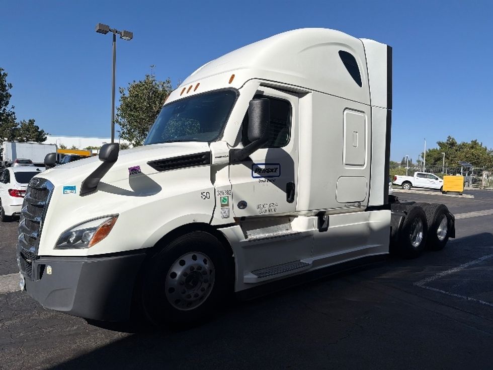 Sleeper Tractor-Heavy Duty Tractors-Freightliner-2021-T12664ST-La Mirada-CA-482,328\n\t\tmiles-$ 75,000 - Image 3