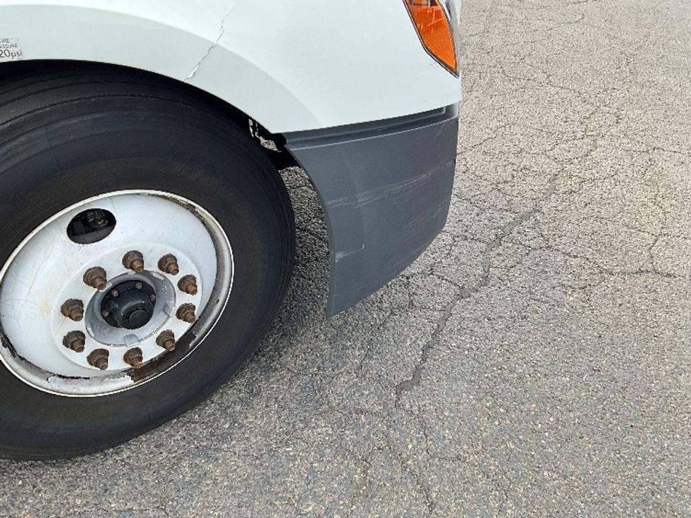 Sleeper Tractor-Heavy Duty Tractors-Freightliner-2021-T12664ST-La Mirada-CA-582,451\n\t\tmiles-$ 64,000 - Image 22