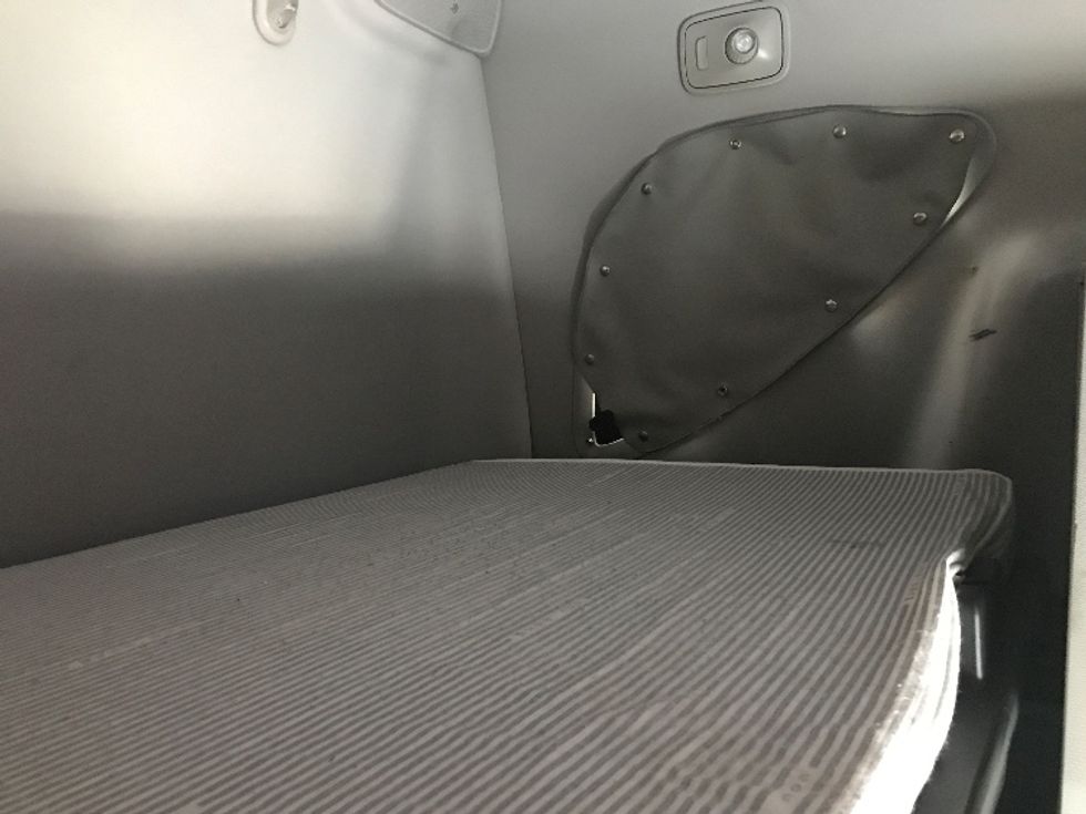 Sleeper Tractor-Heavy Duty Tractors-Freightliner-2021-T12664ST-La Mirada-CA-620,015\n\t\tmiles-$ 48,750 - Image 20