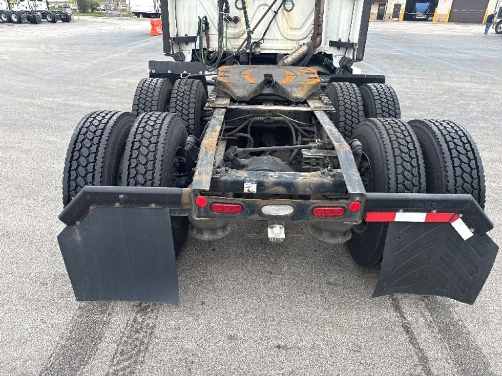 Sleeper Tractor-Heavy Duty Tractors-Freightliner-2021-T12664ST-La Porte-IN-533,138\n\t\tmiles-$ 57,500 - Image 6