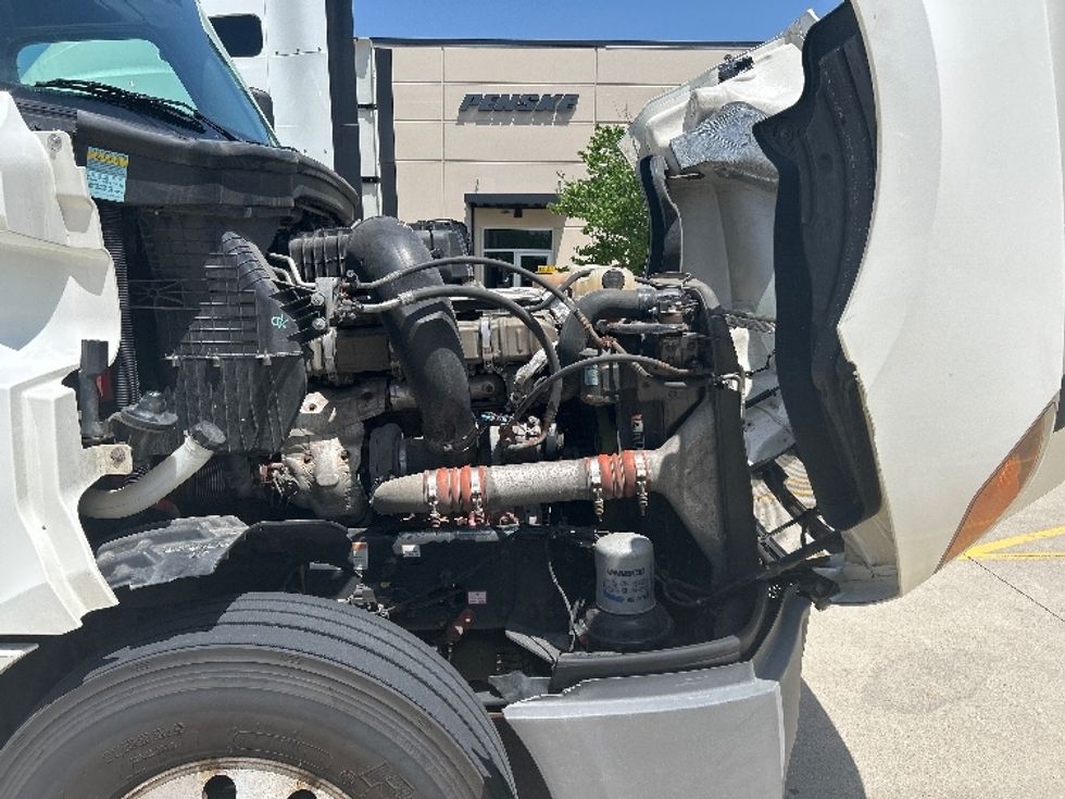 Sleeper Tractor-Heavy Duty Tractors-Freightliner-2021-T12664ST-La Porte-IN-563,616\n\t\tmiles-$ 62,500 - Image 20