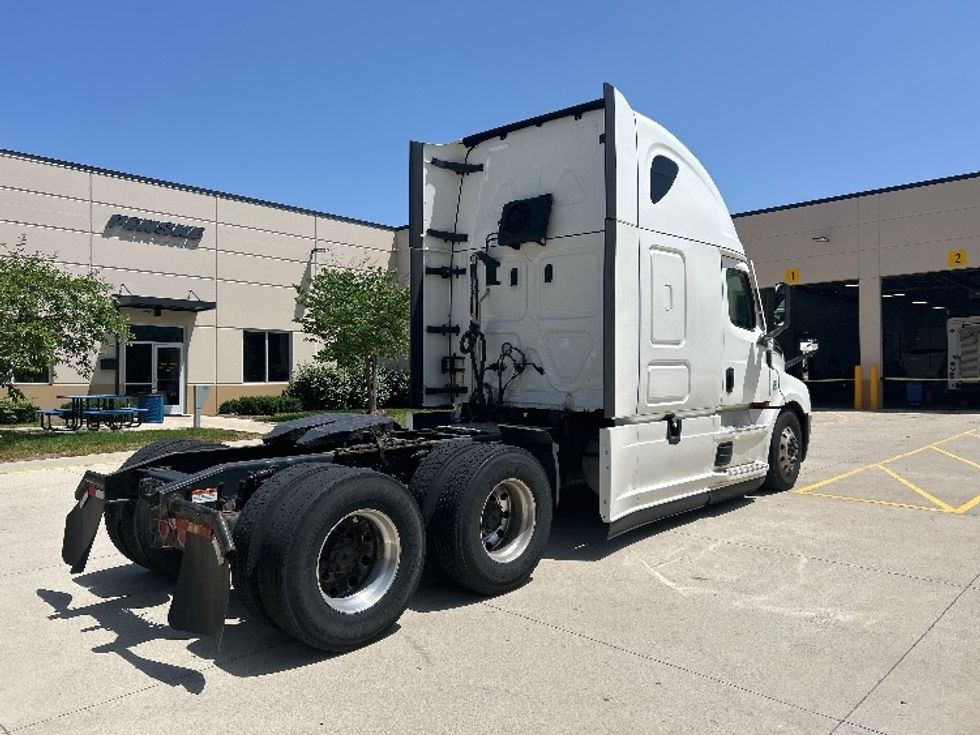 Sleeper Tractor-Heavy Duty Tractors-Freightliner-2021-T12664ST-La Porte-IN-563,616\n\t\tmiles-$ 62,500 - Image 7