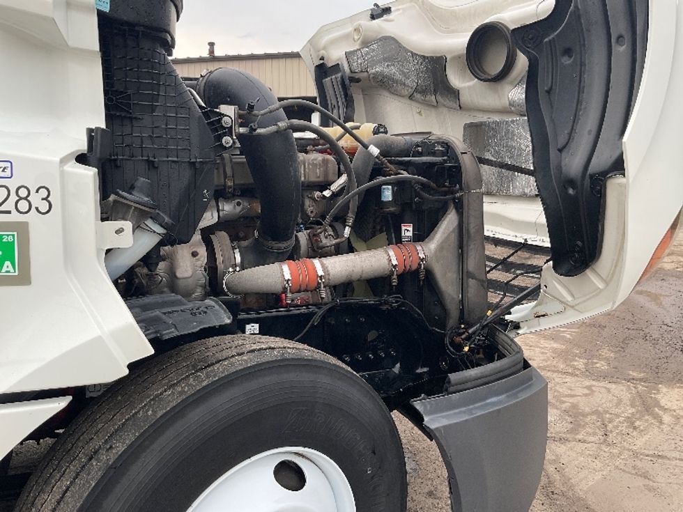 Sleeper Tractor-Heavy Duty Tractors-Freightliner-2021-T12664ST-La Porte-IN-631,521\n\t\tmiles-$ 46,000 - Image 20