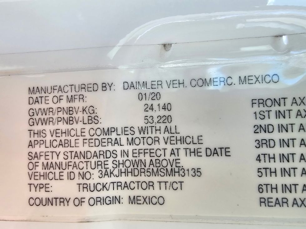 Sleeper Tractor-Heavy Duty Tractors-Freightliner-2021-T12664ST-La Porte-IN-631,521\n\t\tmiles-$ 46,000 - Image 22