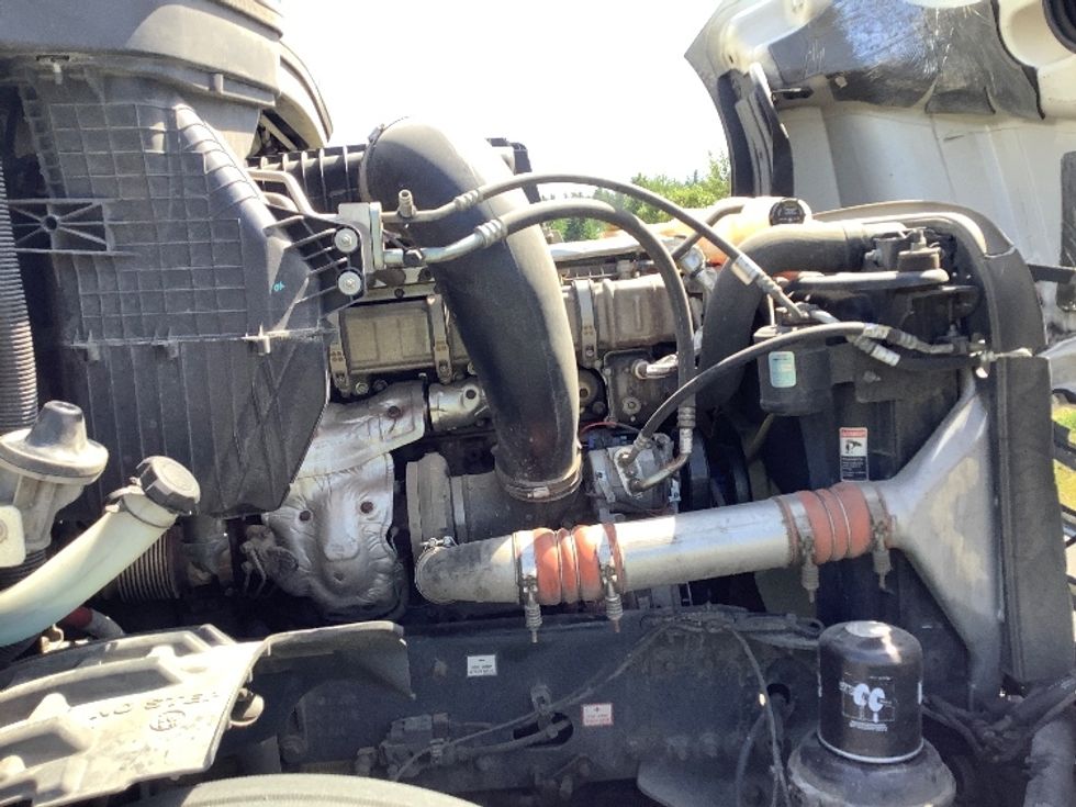 Sleeper Tractor-Heavy Duty Tractors-Freightliner-2021-T12664ST-Lacey-WA-439,108\n\t\tmiles-$ 74,500 - Image 20