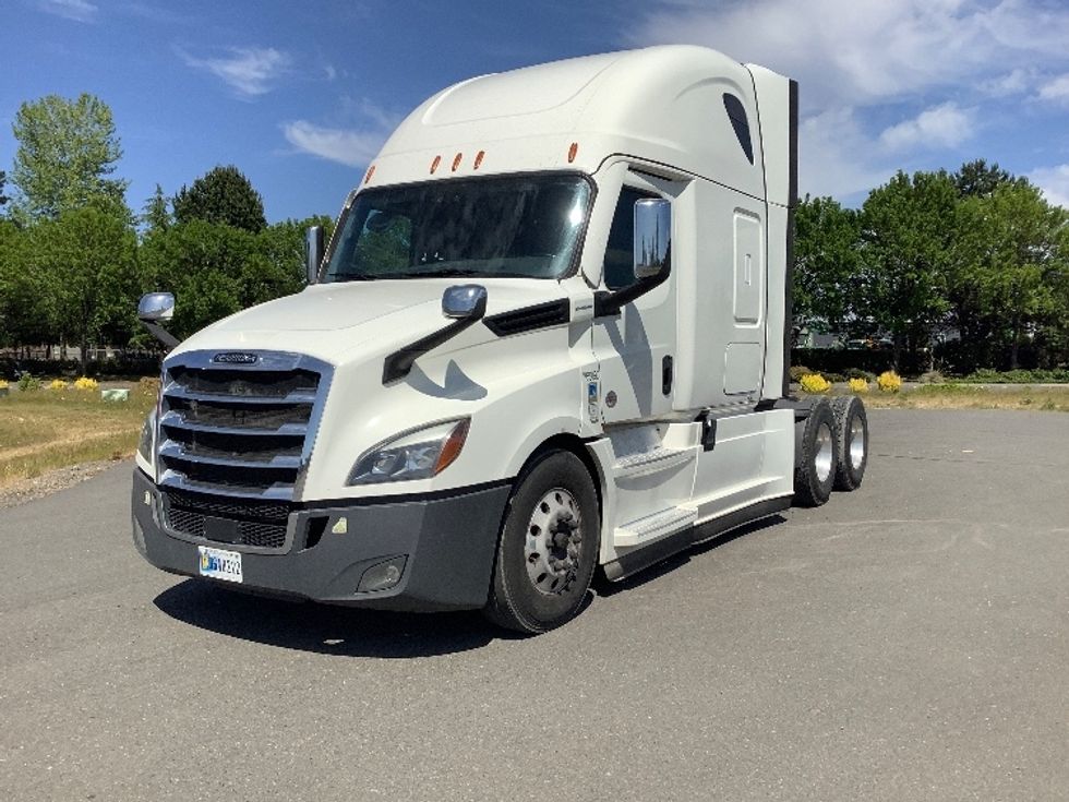 Sleeper Tractor-Heavy Duty Tractors-Freightliner-2021-T12664ST-Lacey-WA-439,108\n\t\tmiles-$ 74,500 - Image 3