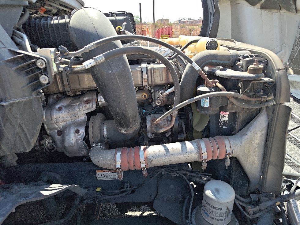 Sleeper Tractor-Heavy Duty Tractors-Freightliner-2021-T12664ST-Lakeland-FL-597,129\n\t\tmiles-$ 55,750 - Image 20