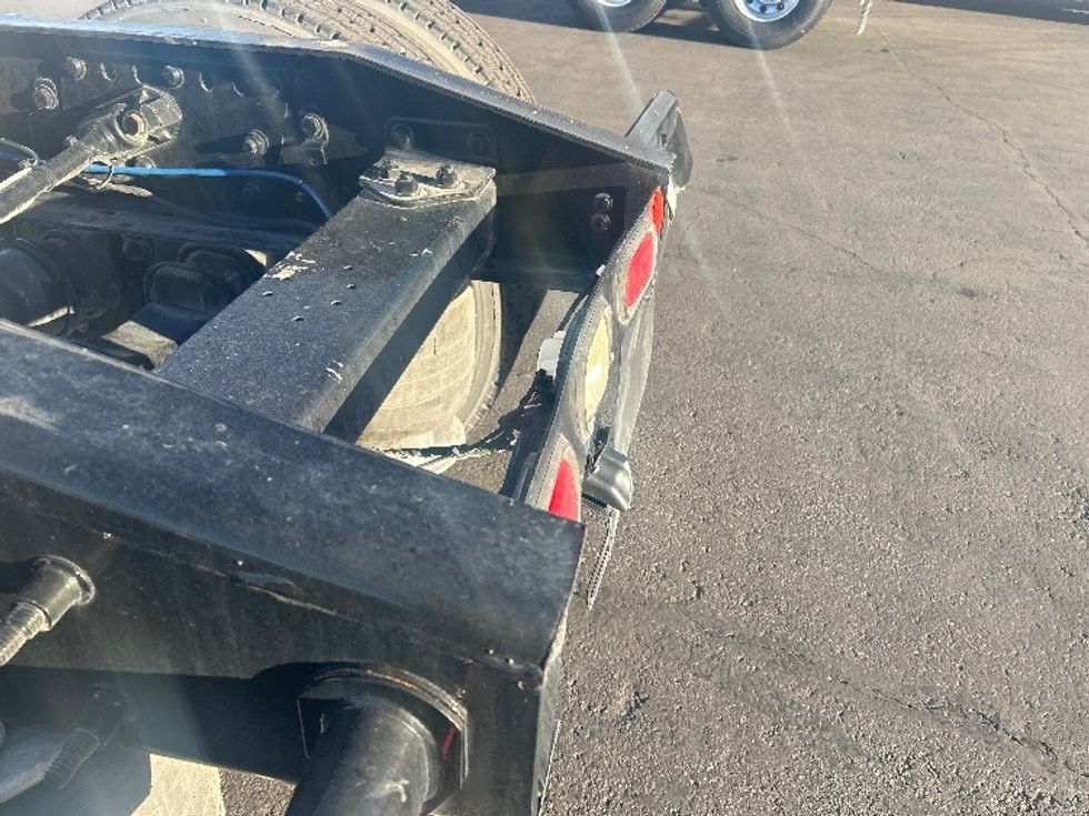 Sleeper Tractor-Heavy Duty Tractors-Freightliner-2021-T12664ST-Las Vegas-NV-112,720\n\t\tmiles-$ 93,250 - Image 23