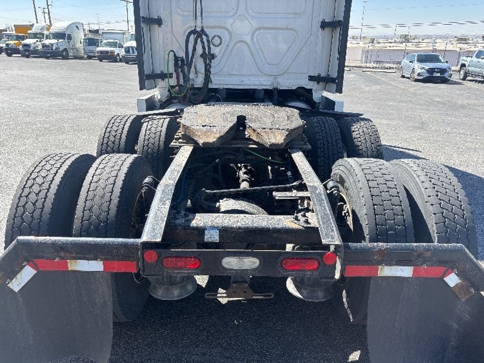 Sleeper Tractor-Heavy Duty Tractors-Freightliner-2021-T12664ST-Las Vegas-NV-526,974\n\t\tmiles-$ 67,000 - Image 6