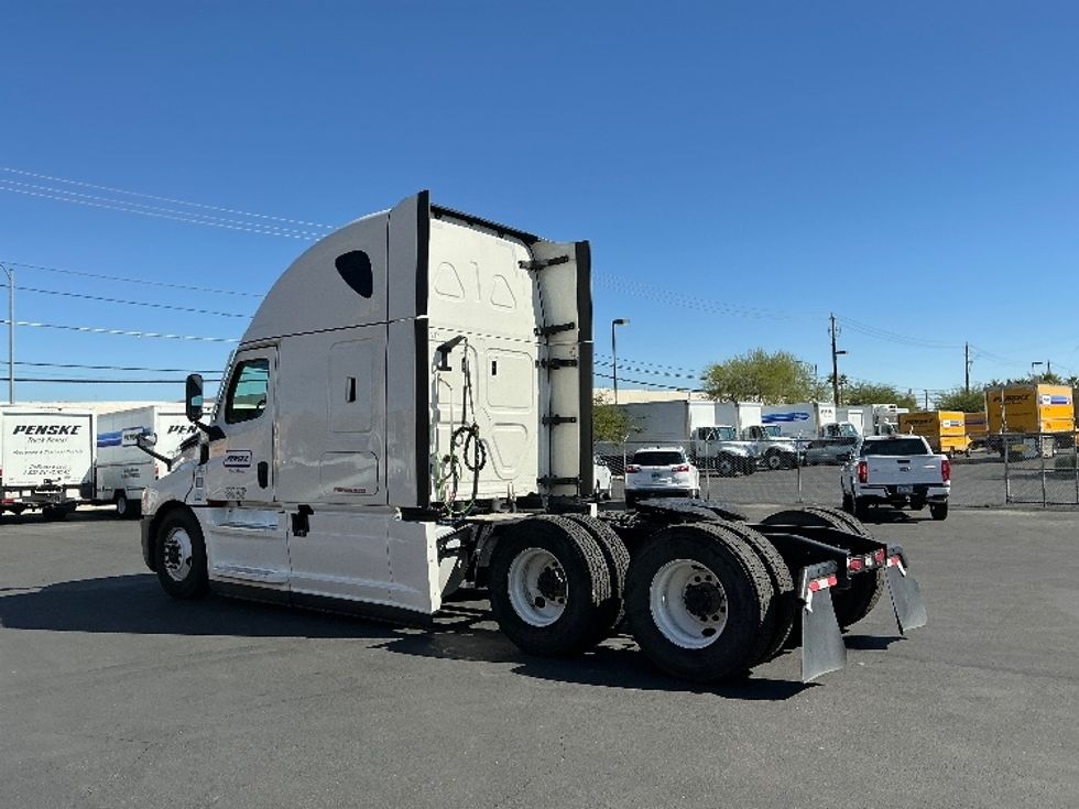 Sleeper Tractor-Heavy Duty Tractors-Freightliner-2021-T12664ST-Las Vegas-NV-536,062\n\t\tmiles-$ 66,250 - Image 5