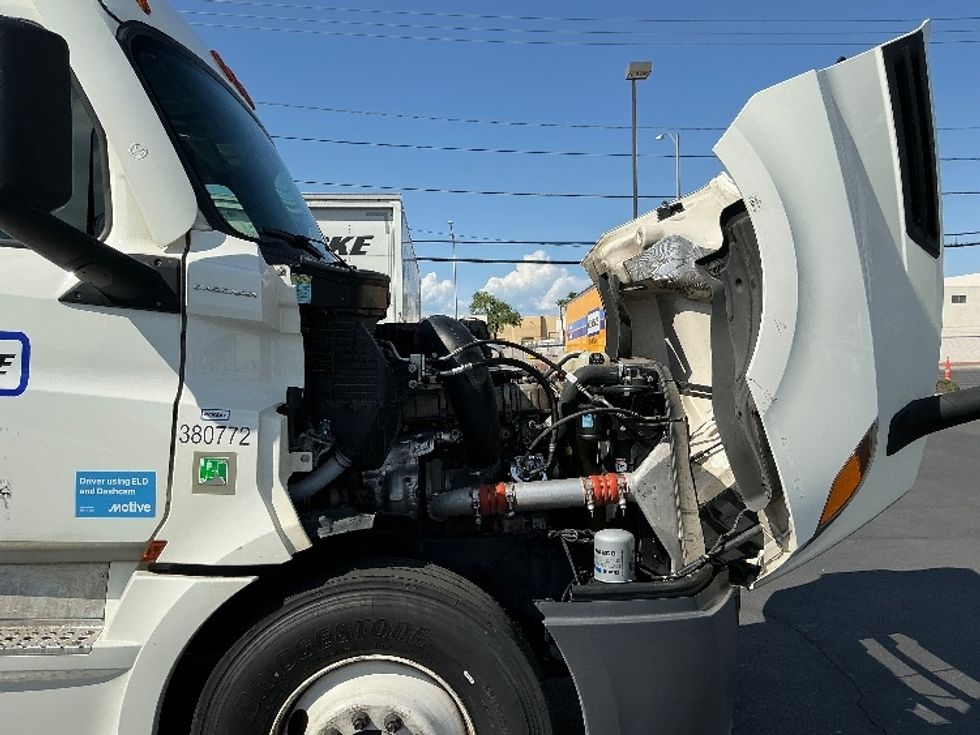 Sleeper Tractor-Heavy Duty Tractors-Freightliner-2021-T12664ST-Las Vegas-NV-538,386\n\t\tmiles-$ 67,000 - Image 20
