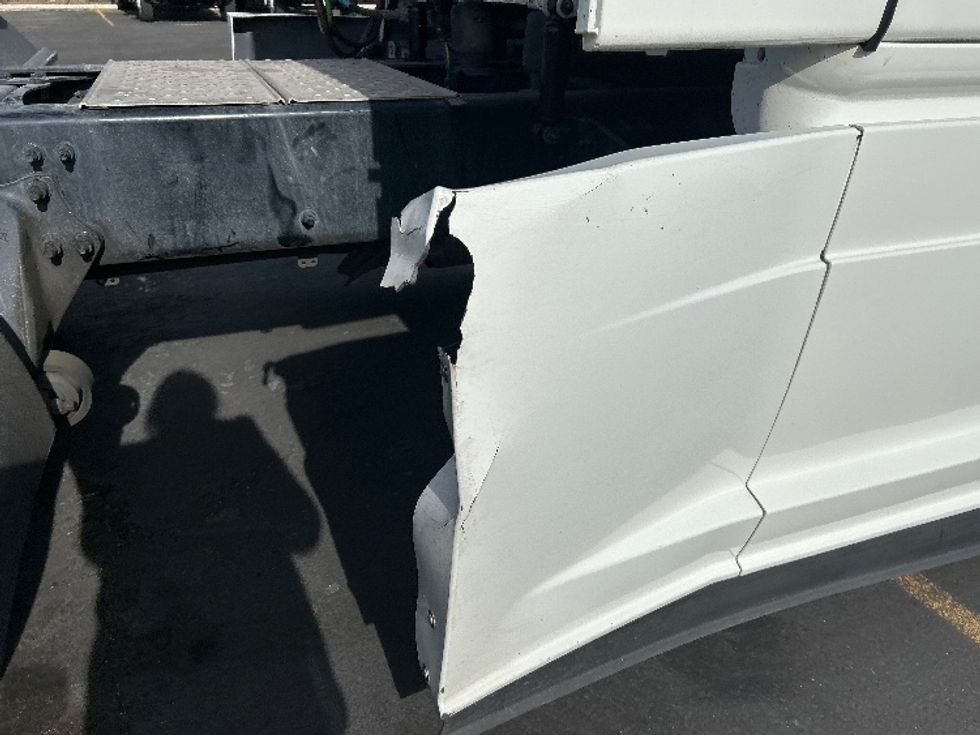 Sleeper Tractor-Heavy Duty Tractors-Freightliner-2021-T12664ST-Las Vegas-NV-539,534\n\t\tmiles-$ 66,000 - Image 24