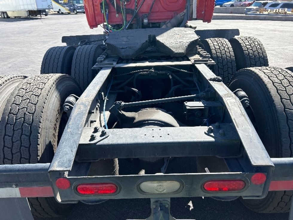 Sleeper Tractor-Heavy Duty Tractors-Freightliner-2021-T12664ST-Las Vegas-NV-612,301\n\t\tmiles-$ 56,250 - Image 6