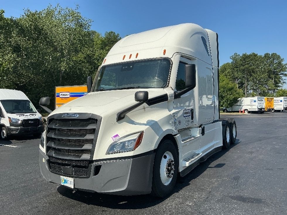 Sleeper Tractor-Heavy Duty Tractors-Freightliner-2021-T12664ST-Lithia Springs-GA-433,361\n\t\tmiles-$ 73,250 - Image 3