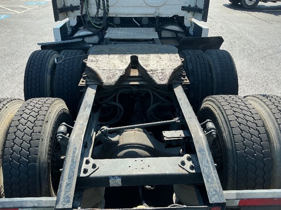 Sleeper Tractor-Heavy Duty Tractors-Freightliner-2021-T12664ST-Lithia Springs-GA-433,361\n\t\tmiles-$ 73,250 - Image 6