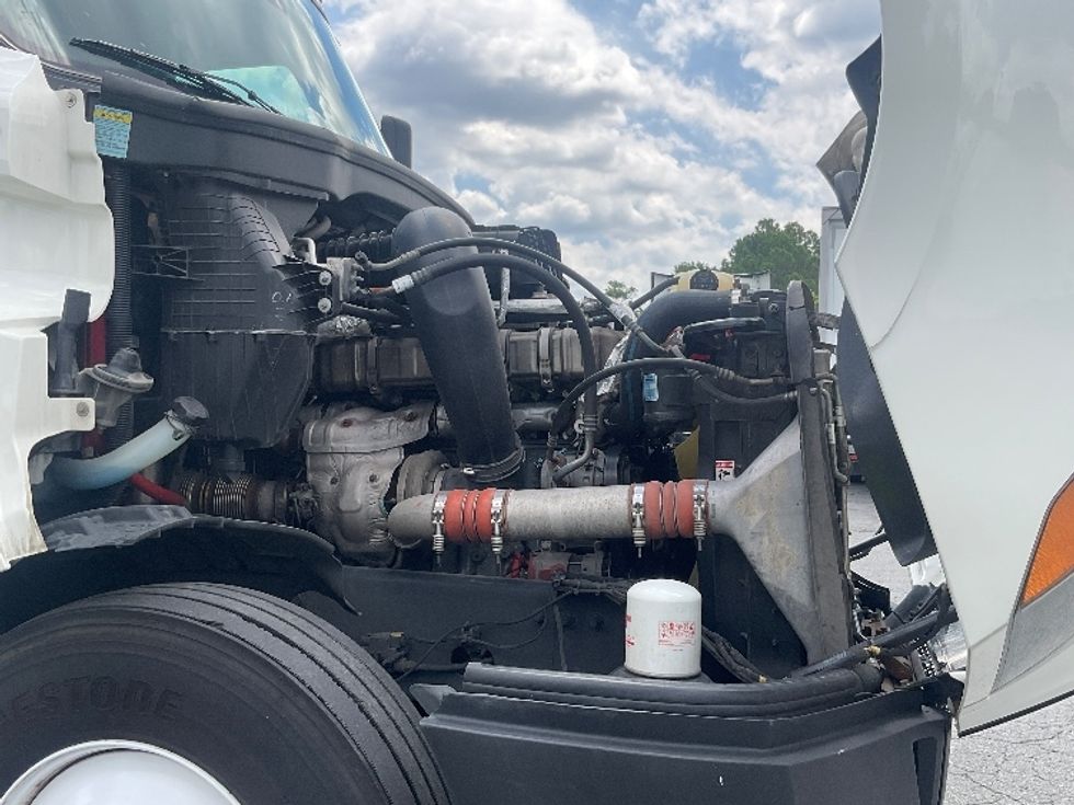 Sleeper Tractor-Heavy Duty Tractors-Freightliner-2021-T12664ST-Little Rock-AR-575,084\n\t\tmiles-$ 59,000 - Image 20