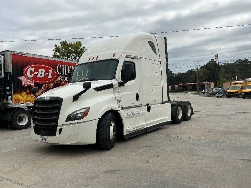 Sleeper Tractor-Heavy Duty Tractors-Freightliner-2021-T12664ST-Macon-GA-533,525\n\t\tmiles-$ 62,250 - Image 3