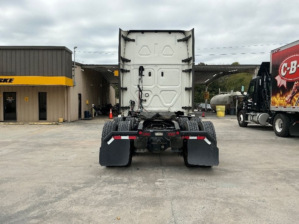 Sleeper Tractor-Heavy Duty Tractors-Freightliner-2021-T12664ST-Macon-GA-533,525\n\t\tmiles-$ 62,250 - Image 6