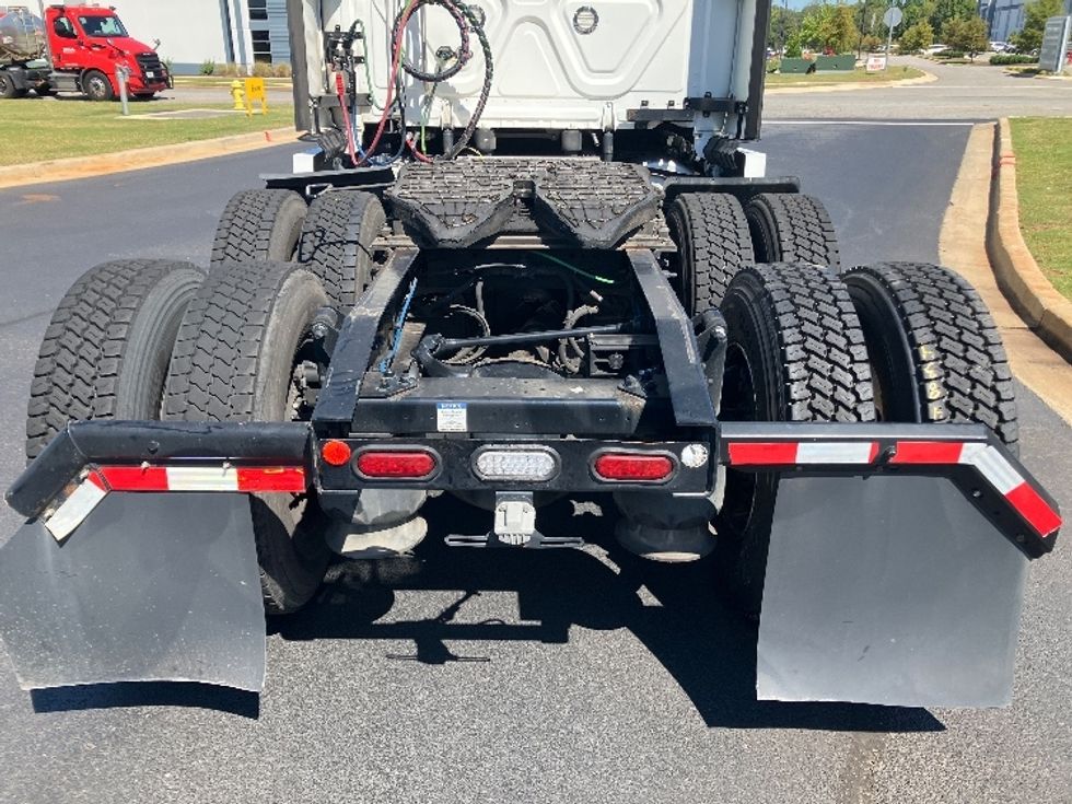 Sleeper Tractor-Heavy Duty Tractors-Freightliner-2021-T12664ST-Madison-AL-546,840\n\t\tmiles-$ 64,500 - Image 6