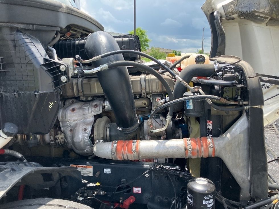 Sleeper Tractor-Heavy Duty Tractors-Freightliner-2021-T12664ST-Madison-AL-576,000\n\t\tmiles-$ 62,500 - Image 20