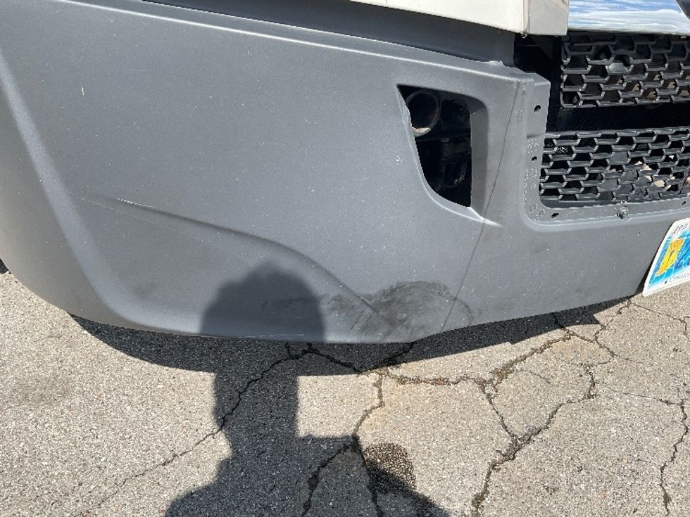 Sleeper Tractor-Heavy Duty Tractors-Freightliner-2021-T12664ST-Mansfield-OH-582,798\n\t\tmiles-$ 57,250 - Image 24