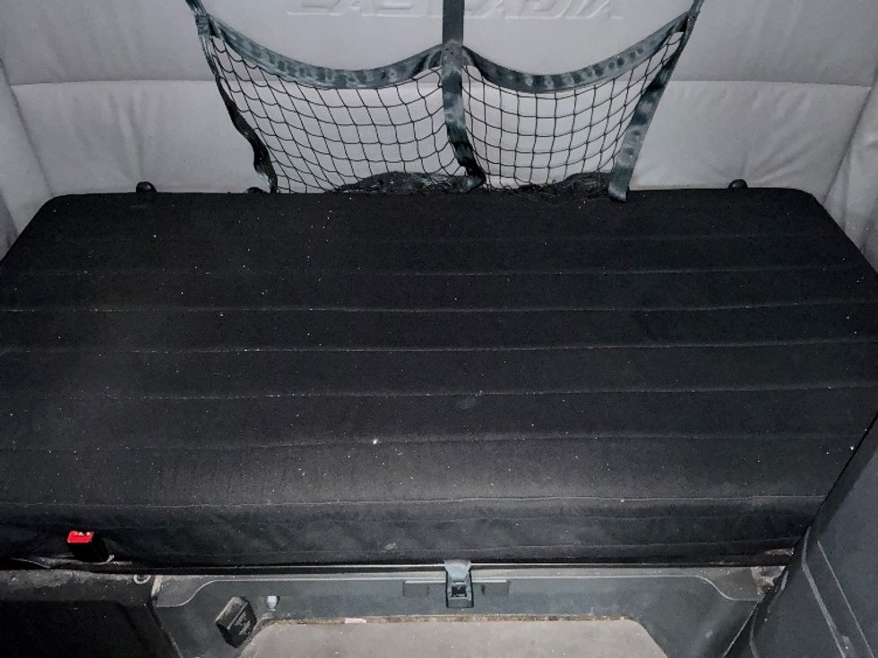 Sleeper Tractor-Heavy Duty Tractors-Freightliner-2021-T12664ST-Mebane-NC-561,688\n\t\tmiles-$ 51,250 - Image 17