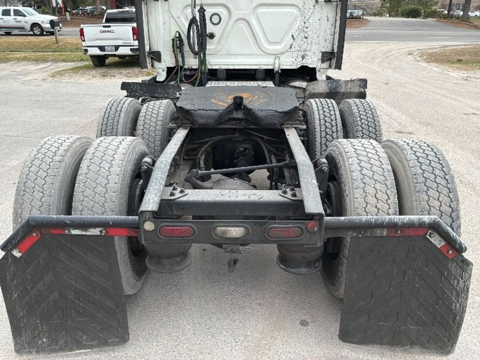 Sleeper Tractor-Heavy Duty Tractors-Freightliner-2021-T12664ST-Mebane-NC-561,688\n\t\tmiles-$ 51,250 - Image 6