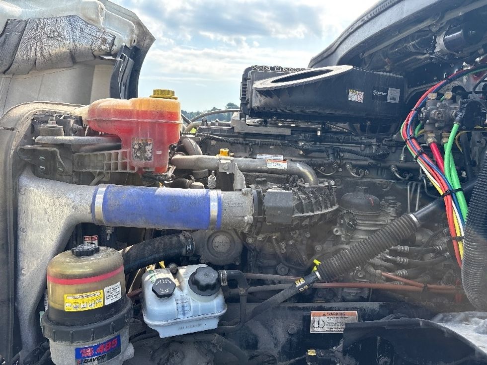 Sleeper Tractor-Heavy Duty Tractors-Freightliner-2021-T12664ST-Meridian-MS-436,191\n\t\tmiles-$ 75,500 - Image 21