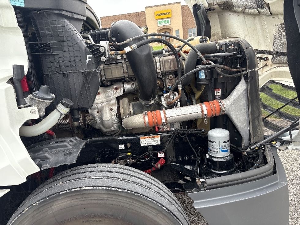 Sleeper Tractor-Heavy Duty Tractors-Freightliner-2021-T12664ST-Meridian-MS-444,564\n\t\tmiles-$ 75,000 - Image 20