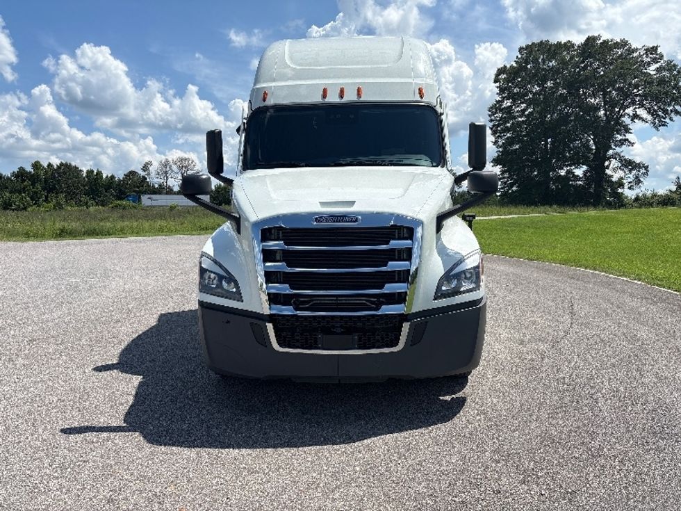 Sleeper Tractor-Heavy Duty Tractors-Freightliner-2021-T12664ST-Meridian-MS-479,718\n\t\tmiles-$ 71,750 - Image 2