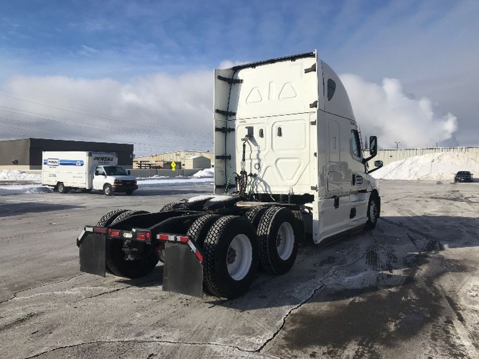 Sleeper Tractor-Heavy Duty Tractors-Freightliner-2021-T12664ST-Milwaukee-WI-606,003\n\t\tmiles-$ 59,500 - Image 7