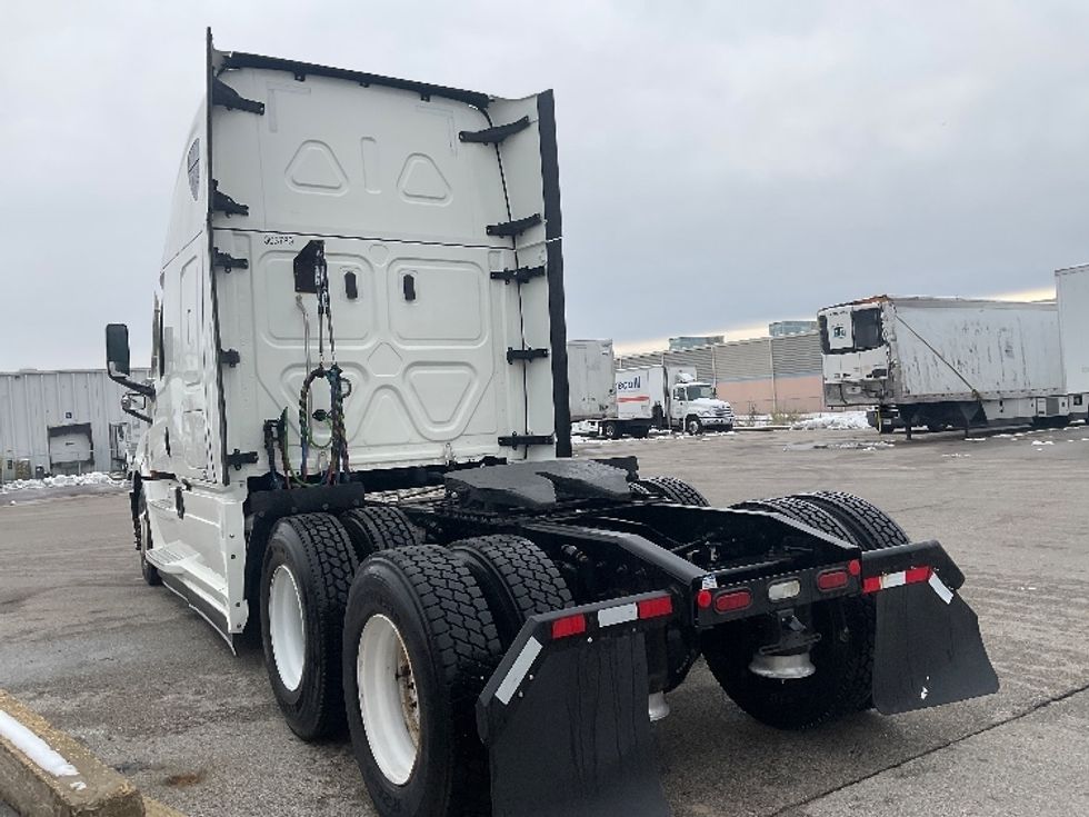 Sleeper Tractor-Heavy Duty Tractors-Freightliner-2021-T12664ST-Moberly-MO-669,178\n\t\tmiles-$ 48,250 - Image 5