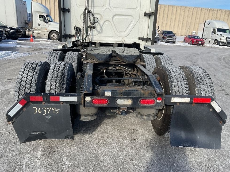 Sleeper Tractor-Heavy Duty Tractors-Freightliner-2021-T12664ST-Moberly-MO-690,208\n\t\tmiles-$ 44,000 - Image 6