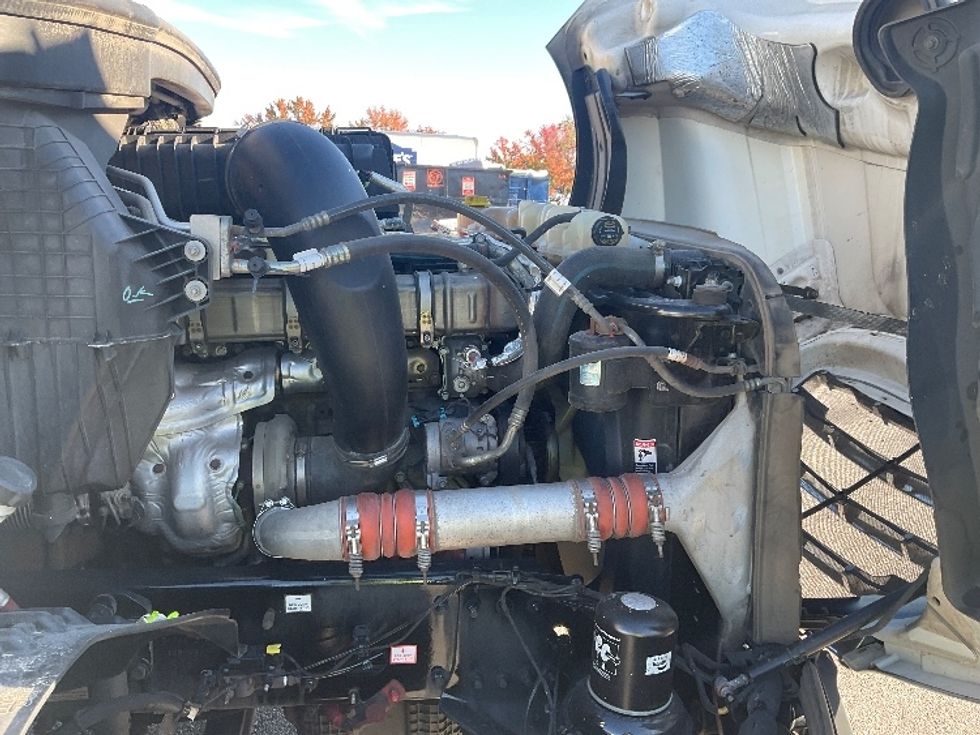 Sleeper Tractor-Heavy Duty Tractors-Freightliner-2021-T12664ST-Moberly-MO-753,361\n\t\tmiles-$ 42,250 - Image 20