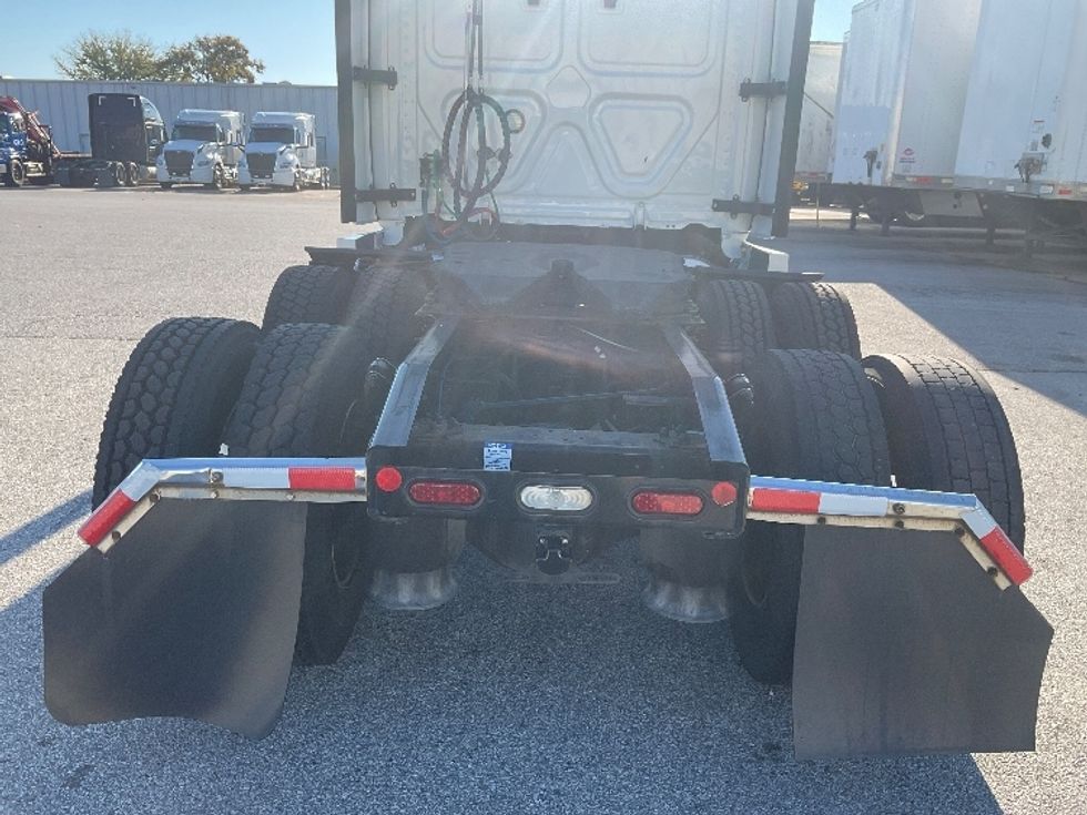 Sleeper Tractor-Heavy Duty Tractors-Freightliner-2021-T12664ST-Moberly-MO-753,361\n\t\tmiles-$ 42,250 - Image 6