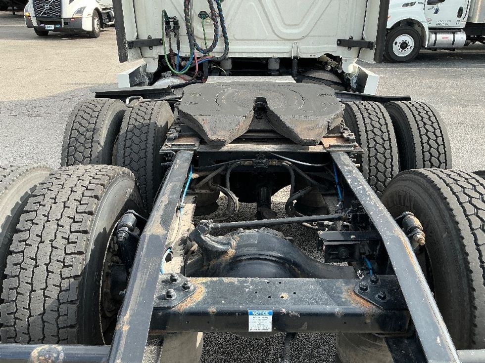 Sleeper Tractor-Heavy Duty Tractors-Freightliner-2021-T12664ST-Mobile-AL-624,619\n\t\tmiles-$ 52,500 - Image 6