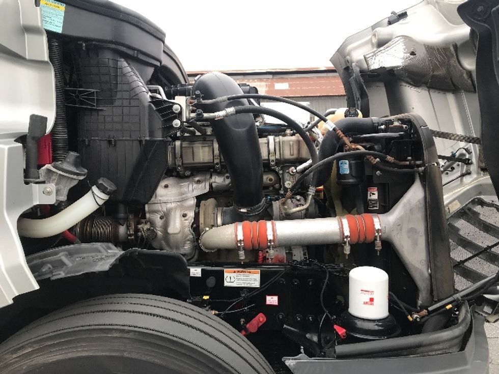 Sleeper Tractor-Heavy Duty Tractors-Freightliner-2021-T12664ST-Montebello-CA-539,114\n\t\tmiles-$ 70,000 - Image 20