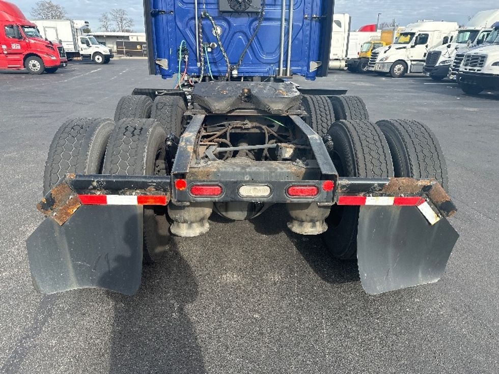 Sleeper Tractor-Heavy Duty Tractors-Freightliner-2021-T12664ST-New Castle-DE-614,529\n\t\tmiles-$ 44,750 - Image 6