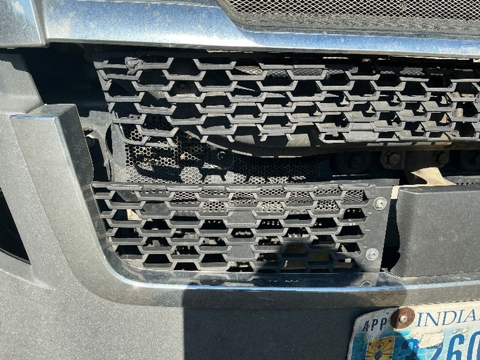 Sleeper Tractor-Heavy Duty Tractors-Freightliner-2021-T12664ST-Newport News-VA-592,336\n\t\tmiles-$ 54,500 - Image 24