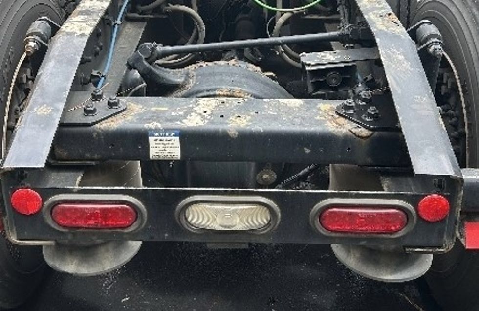 Sleeper Tractor-Heavy Duty Tractors-Freightliner-2021-T12664ST-Norcross-GA-475,368\n\t\tmiles-$ 68,500 - Image 6