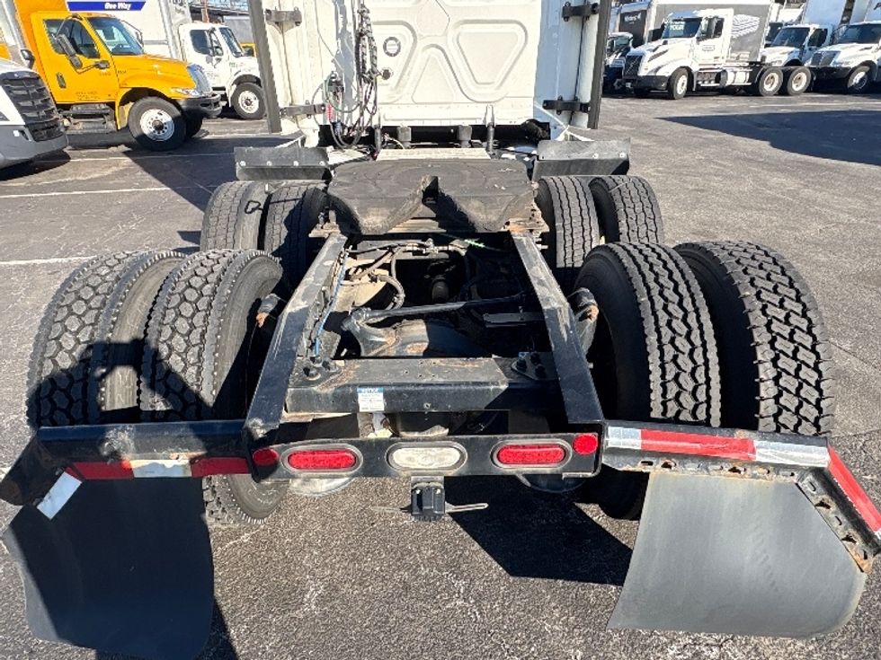 Sleeper Tractor-Heavy Duty Tractors-Freightliner-2021-T12664ST-North Bergen-NJ-612,869\n\t\tmiles-$ 45,750 - Image 6