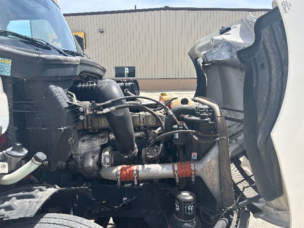 Sleeper Tractor-Heavy Duty Tractors-Freightliner-2021-T12664ST-Odessa-TX-542,990\n\t\tmiles-$ 61,500 - Image 20